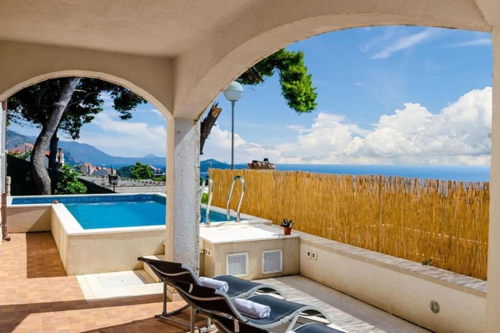Wave N' Sea Apartment With A Private Pool Дубровник Экстерьер фото
