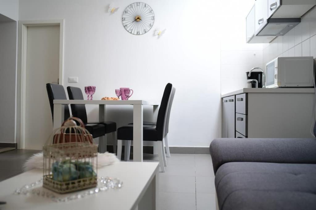 Wave N' Sea Apartment With A Private Pool Дубровник Экстерьер фото